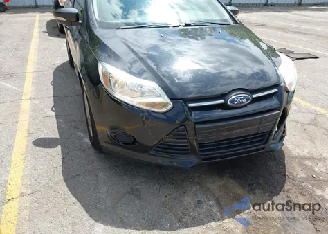 2014 Ford Focus Se из США, поврежденный, VIN 1FADP3K2XEL439473